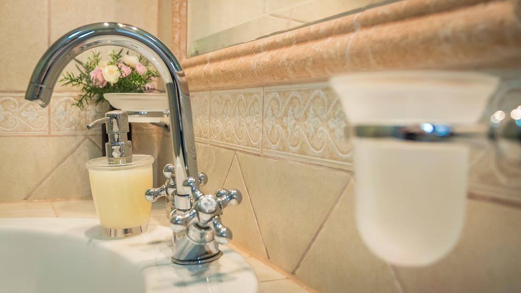 Nika Hotel Catrnja ภายนอก รูปภาพ